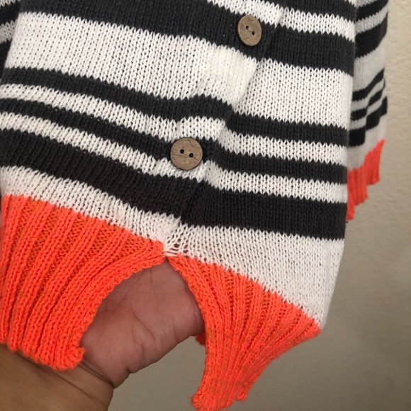 Miss Daisy Womens Medium V-Neck Sweater Elbow Patch Knit Striped NWT - Picture 14 of 14